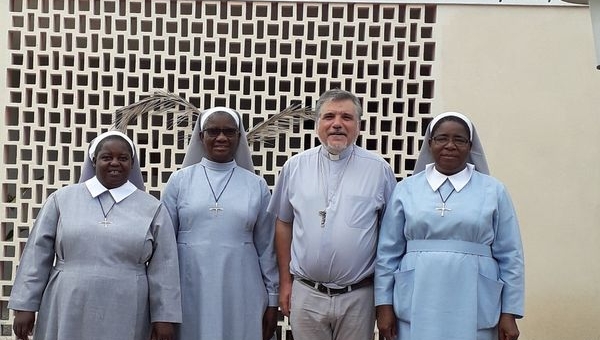Irmãs do Menino Jesus iniciam atividade Paróquia De Changara