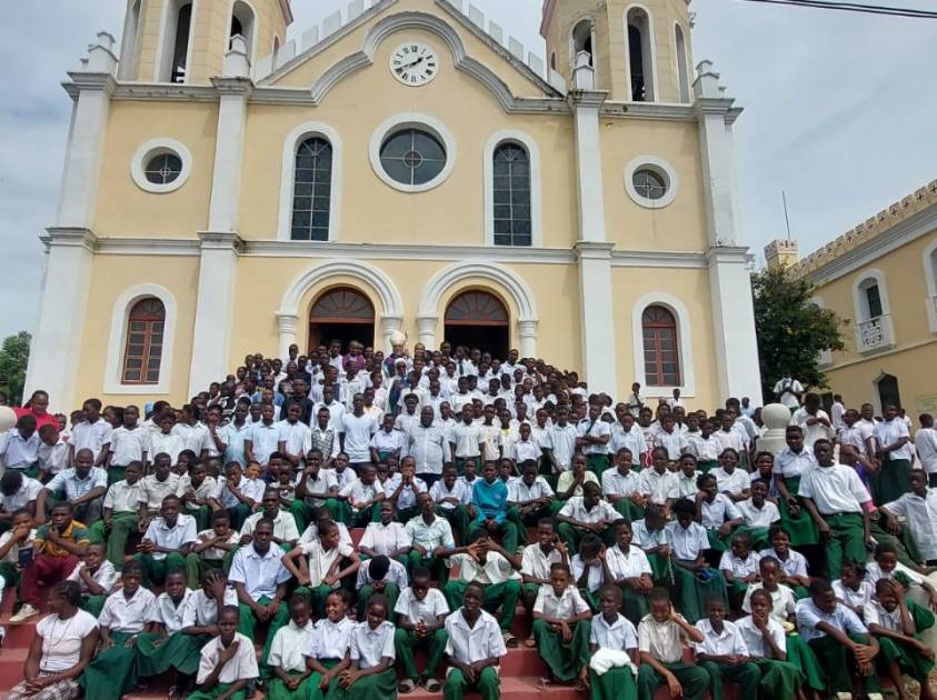 Benção do Novo Ano Lectivo na Escola Secundária da Missão de Boroma