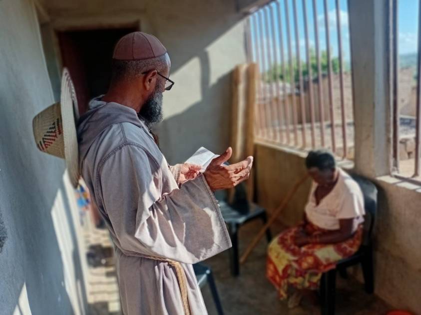 Comunidade dos Pobres de Jesus da Paróquia de São Pedro de Tete 